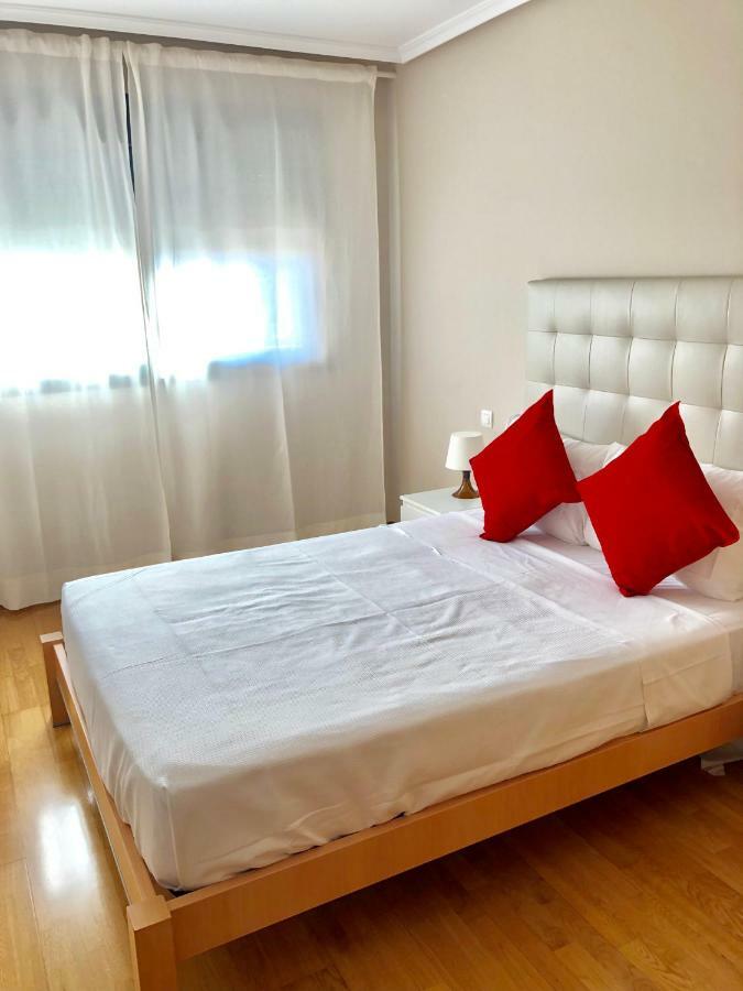 New Apartments Airport Ifema Madrid Eksteriør bilde